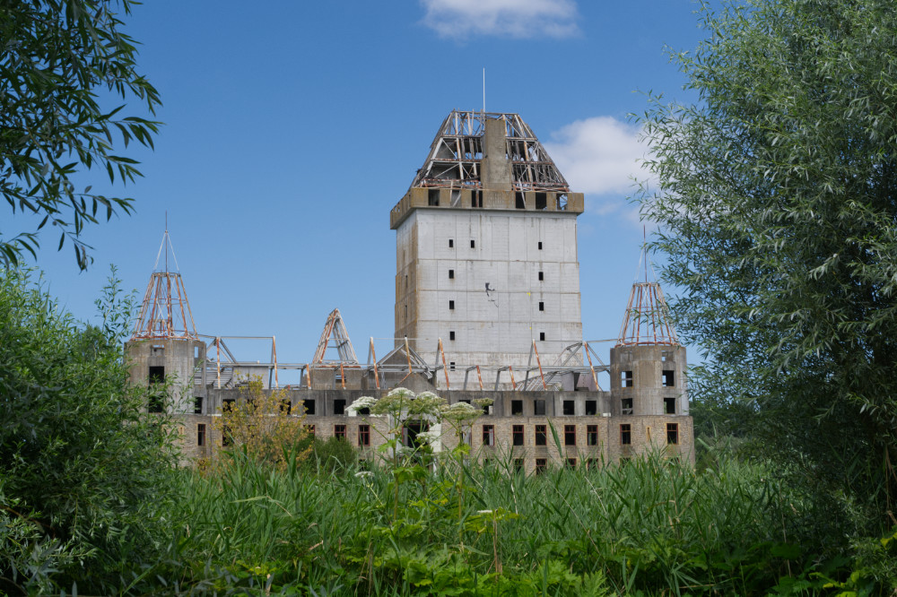 Never finished newly built castle, Almere
