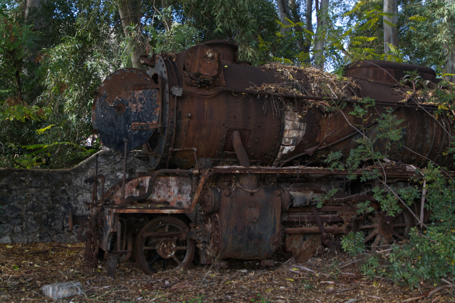 Verlaten station in Myloi, Peloponnesos