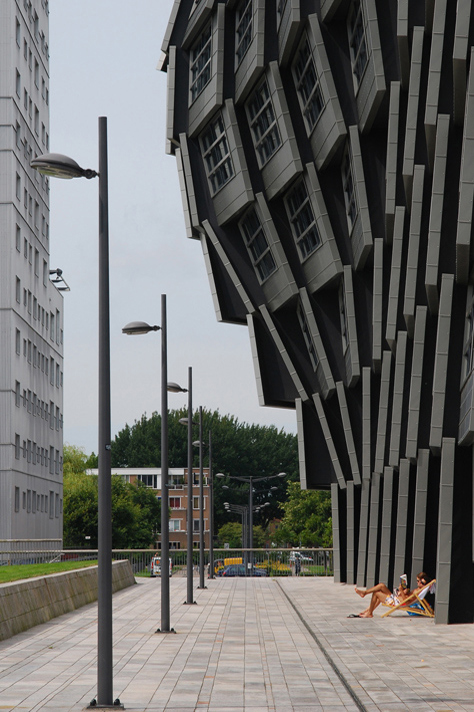 The Wave, apartment building in Almere